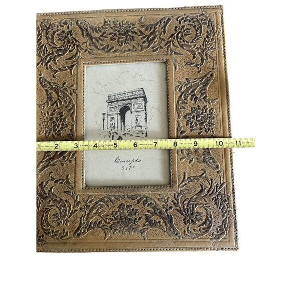 2 Brown Vintage Concepts Leather Embossed 5x7" Photo Frames - Picture 5 of 6
